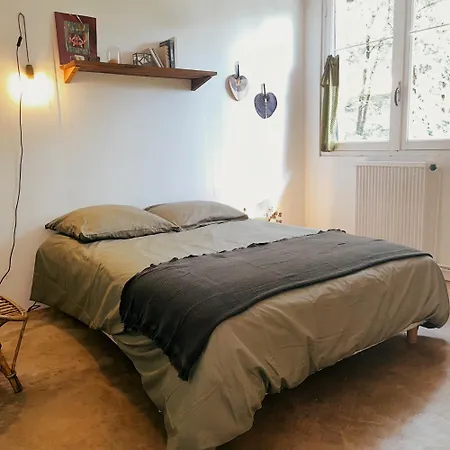 Folk Bed & Breakfast *