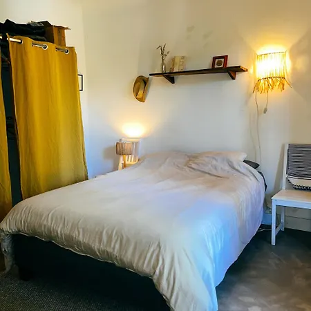 Folk Bed & Breakfast *